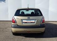 KIA Rio 23