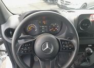 Mercedes-Benz Sprinter 10