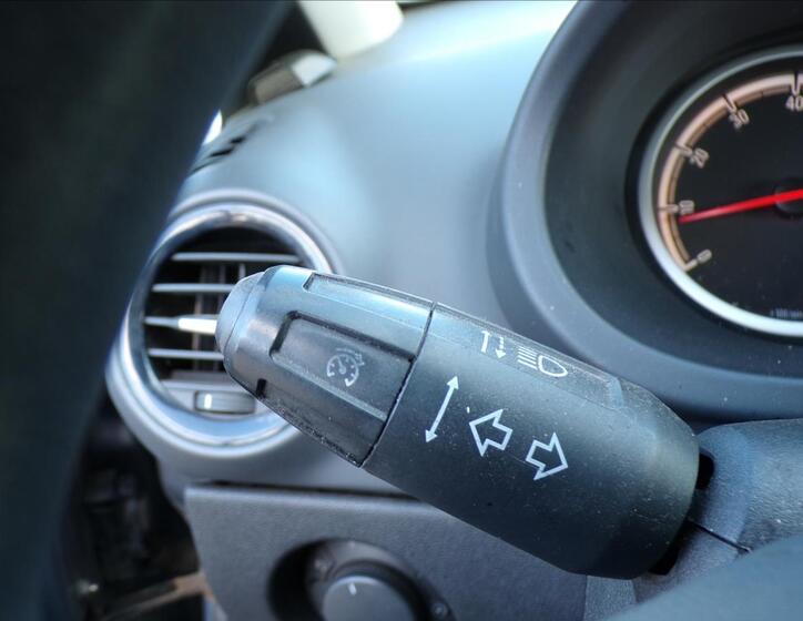 Opel Corsa 11