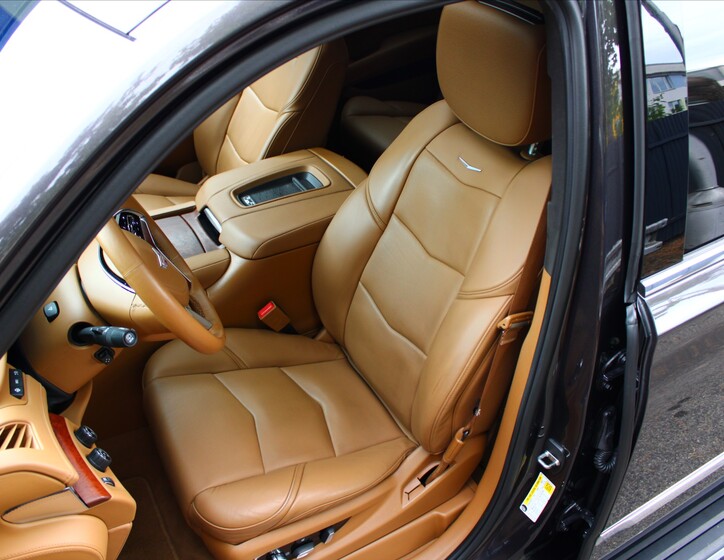 Cadillac Escalade 9