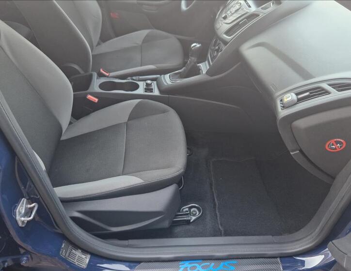 Ford Focus 12