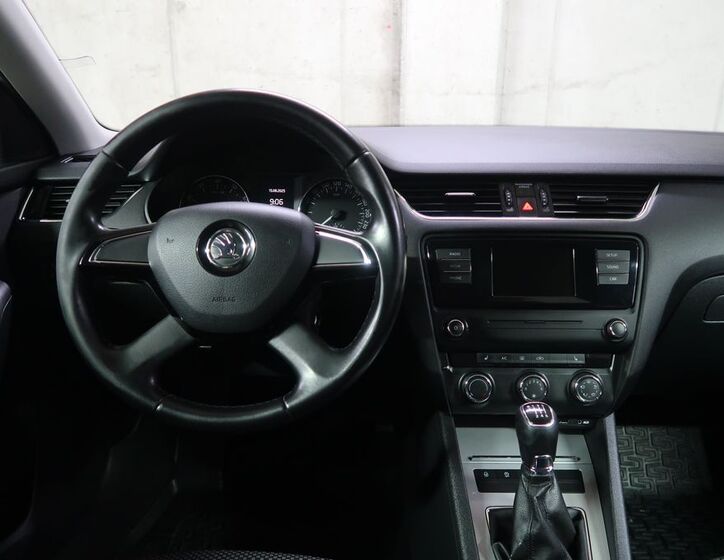 Škoda Octavia 15