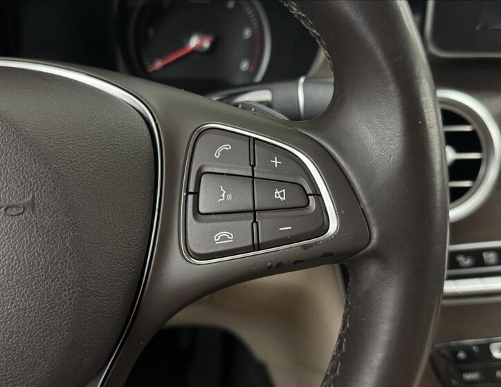 Mercedes-Benz GLC 12