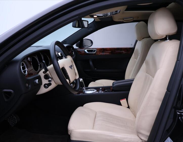 Bentley Flying Spur 13