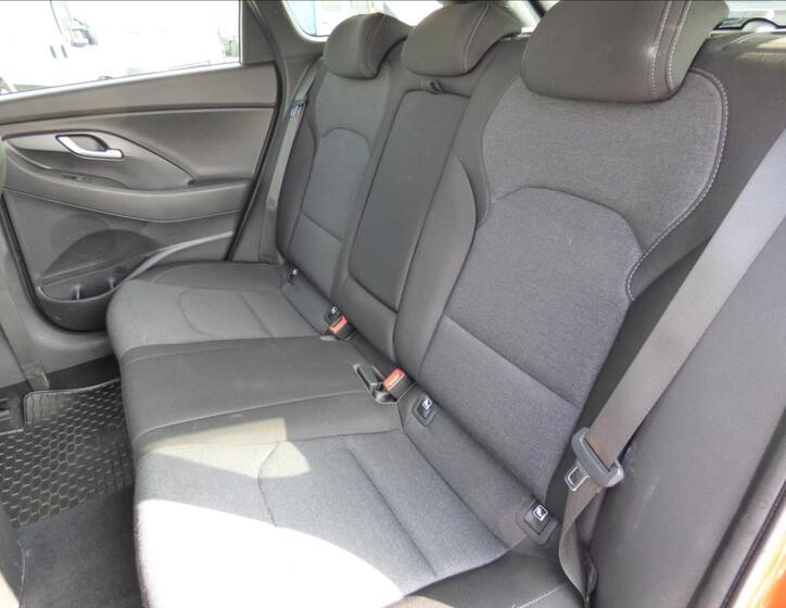 Hyundai i30 50