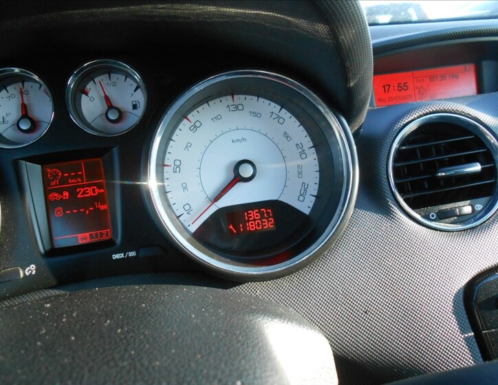 Peugeot 308 10