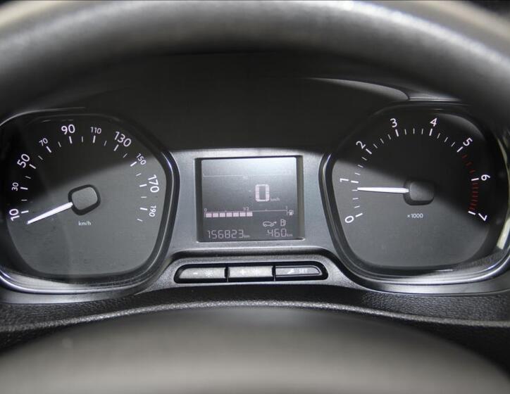 Opel Vivaro 28