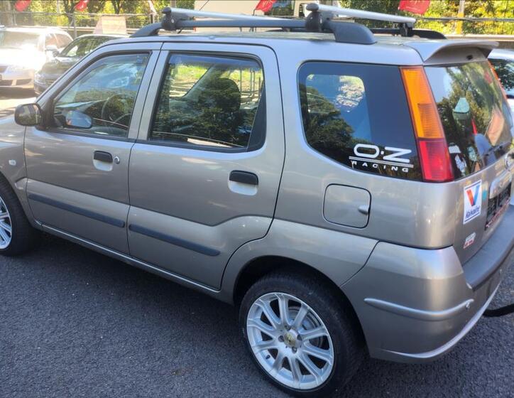 Subaru Justy 2