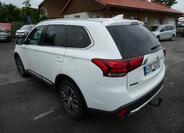 Mitsubishi Outlander 7