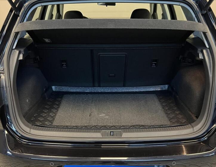 Volkswagen Golf 10