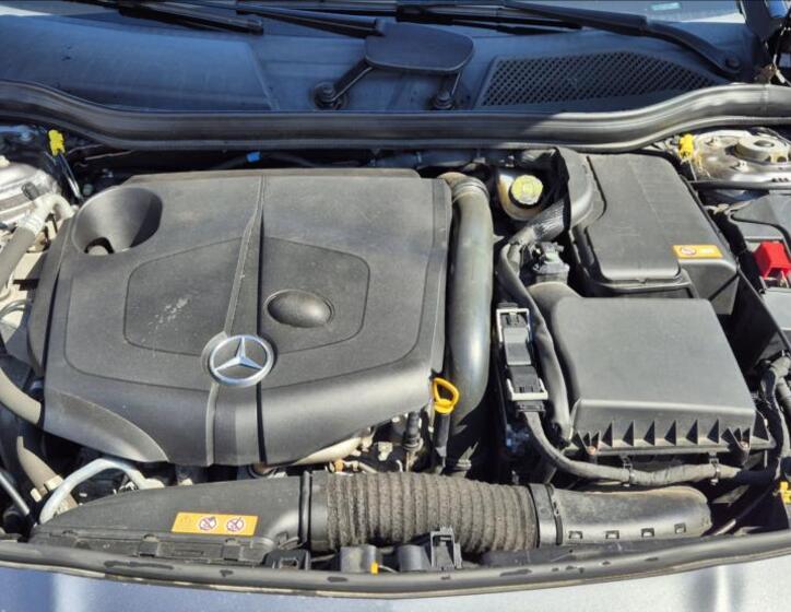 Mercedes-Benz CLA 12