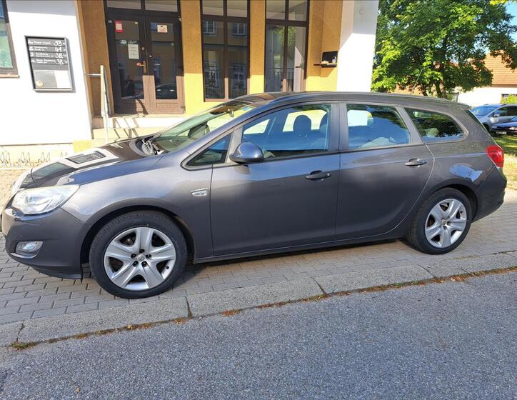 Opel Astra 6