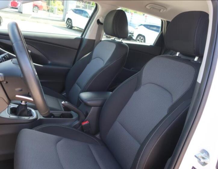 Hyundai i30 10