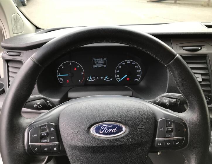 Ford Transit Custom 12