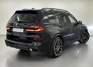 BMW X7 2