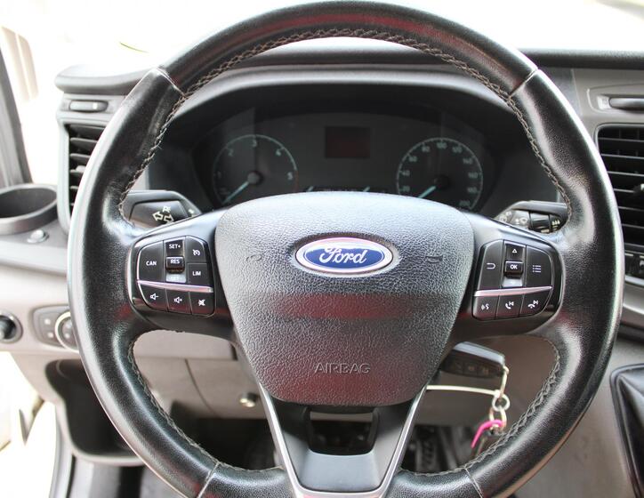 Ford Transit 13