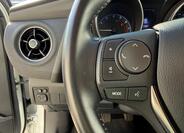 Toyota Auris 11