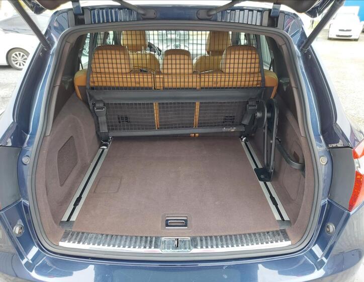 Porsche Cayenne 20