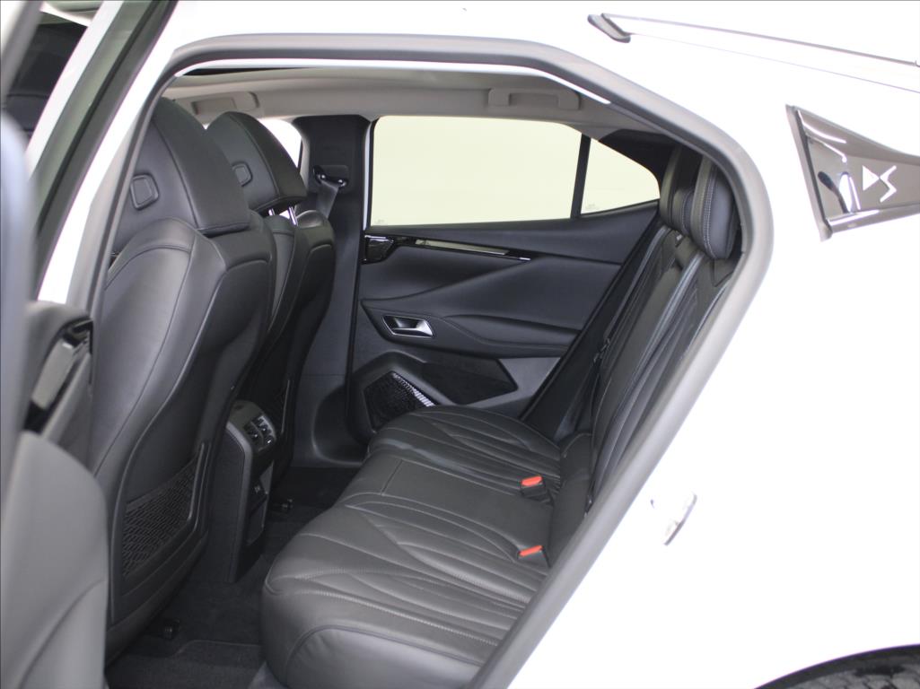 DS Automobiles DS4