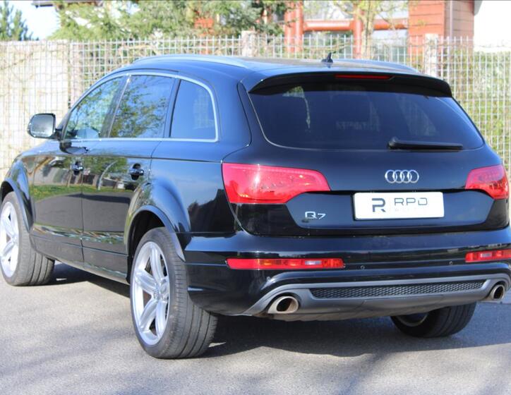 Audi Q7 43