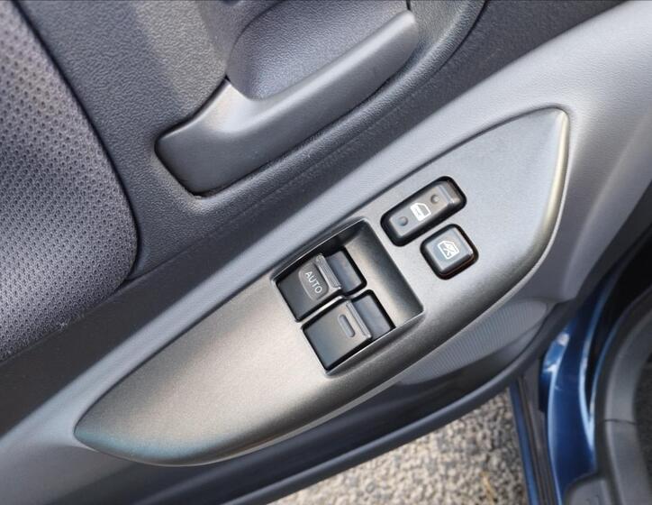 Toyota Yaris 13