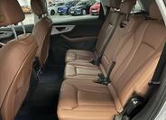 Audi Q7 37