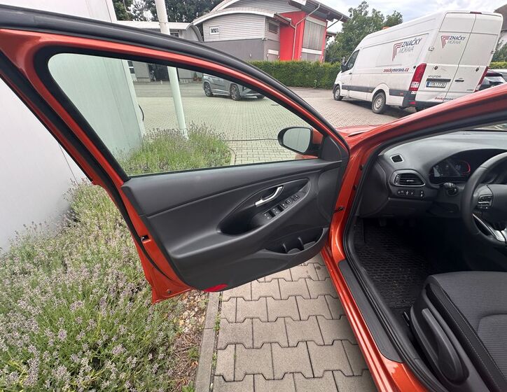 Hyundai i30 11