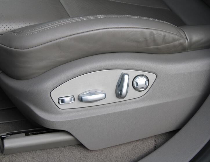 Porsche Cayenne 11