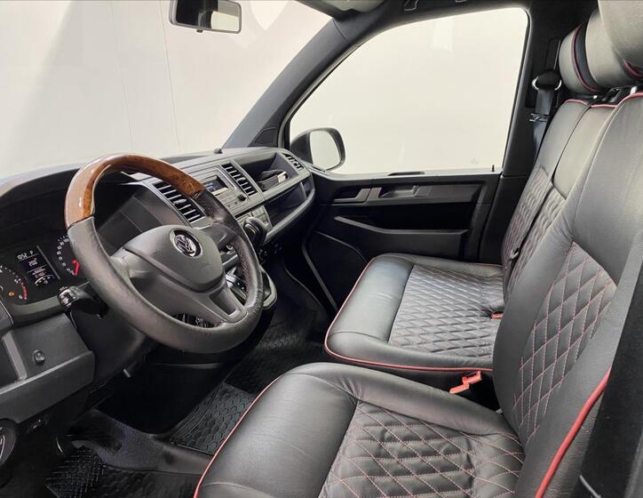 Volkswagen Caravelle 5
