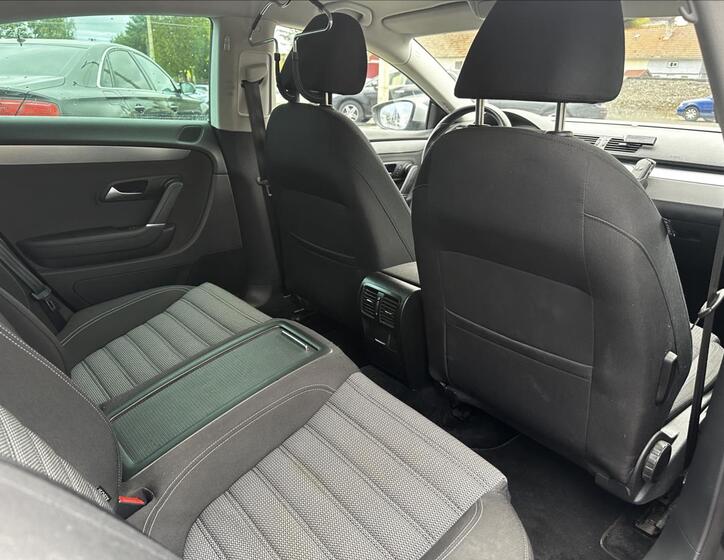 Volkswagen Passat CC 17