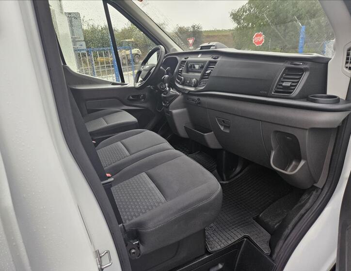 Ford Transit 5