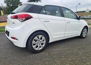 Hyundai i20 8