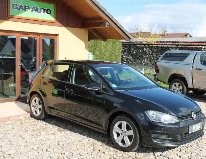 Volkswagen Golf 1
