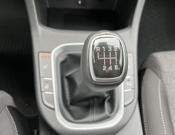 Hyundai i30 24