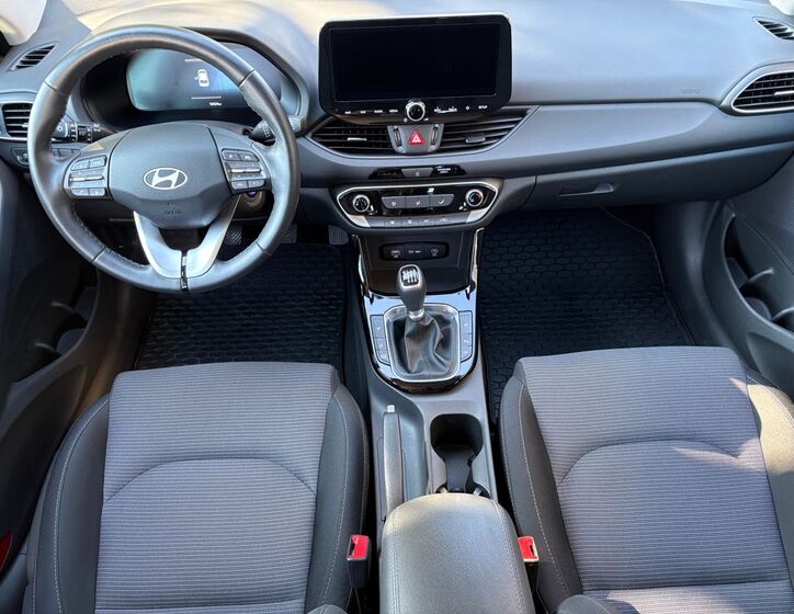 Hyundai i30 8