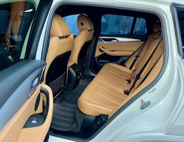 BMW X4 12