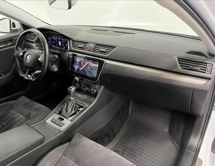 Škoda Superb 23
