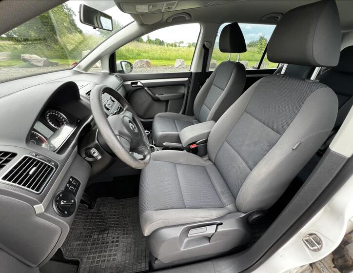 Volkswagen Touran 19