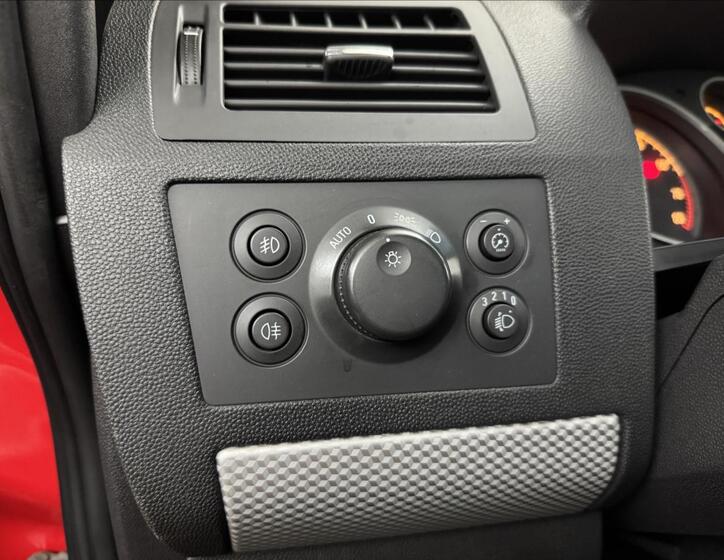Opel Zafira 8