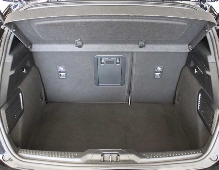Ford Focus 25