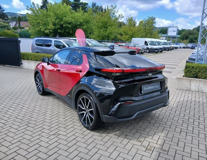 Toyota C-HR 5