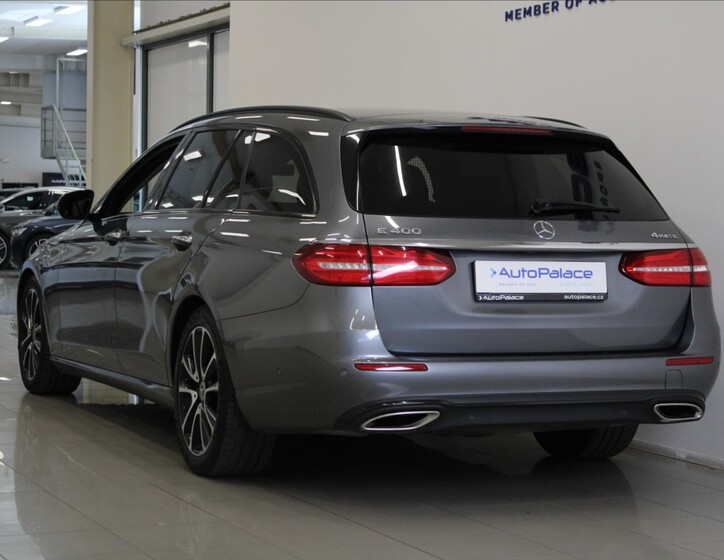 Mercedes-Benz Třídy E 3