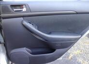 Toyota Avensis 26