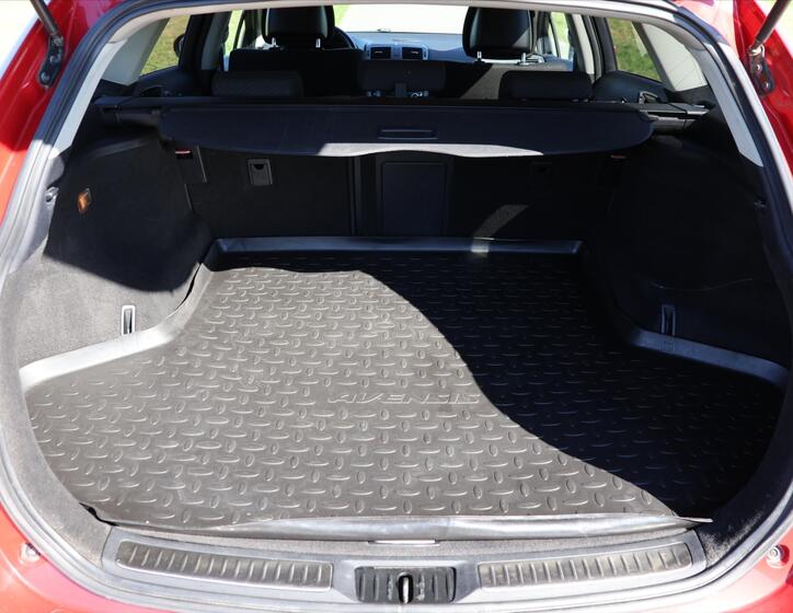 Toyota Avensis 10