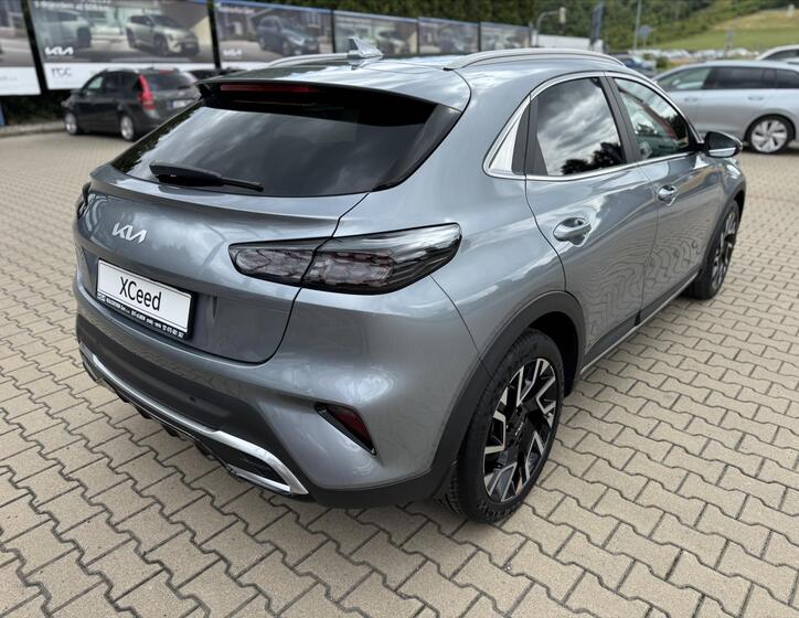KIA XCeed 7
