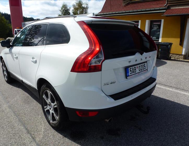 Volvo XC60 10