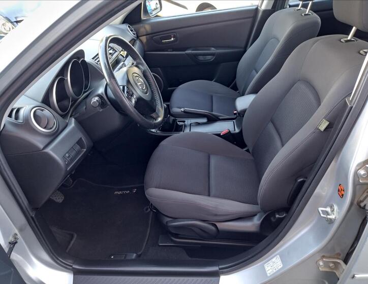 Mazda 3 9