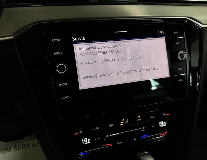 Volkswagen Passat 23