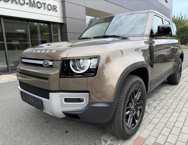 Land Rover Defender 2