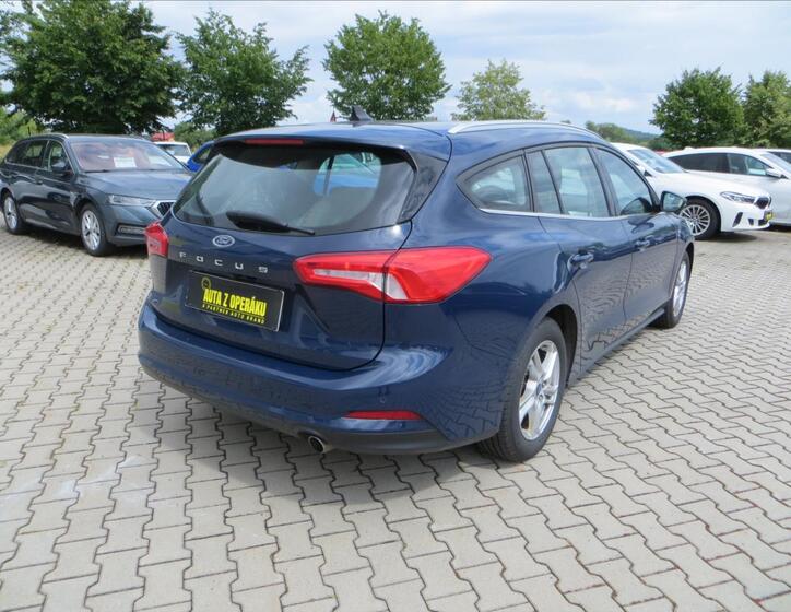 Ford Focus 8